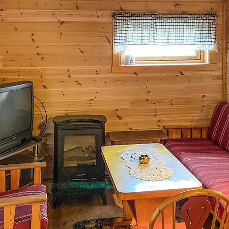 Tolles Haus Mit 2 Schlafzimmern In Grue * Svullrya