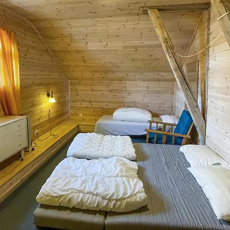 Tolles Haus Mit 2 Schlafzimmern In Grue Svullrya