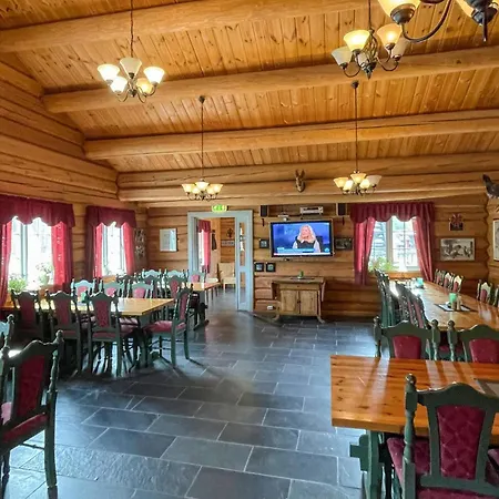 Tolles Haus Mit 2 Schlafzimmern In Grue Svullrya